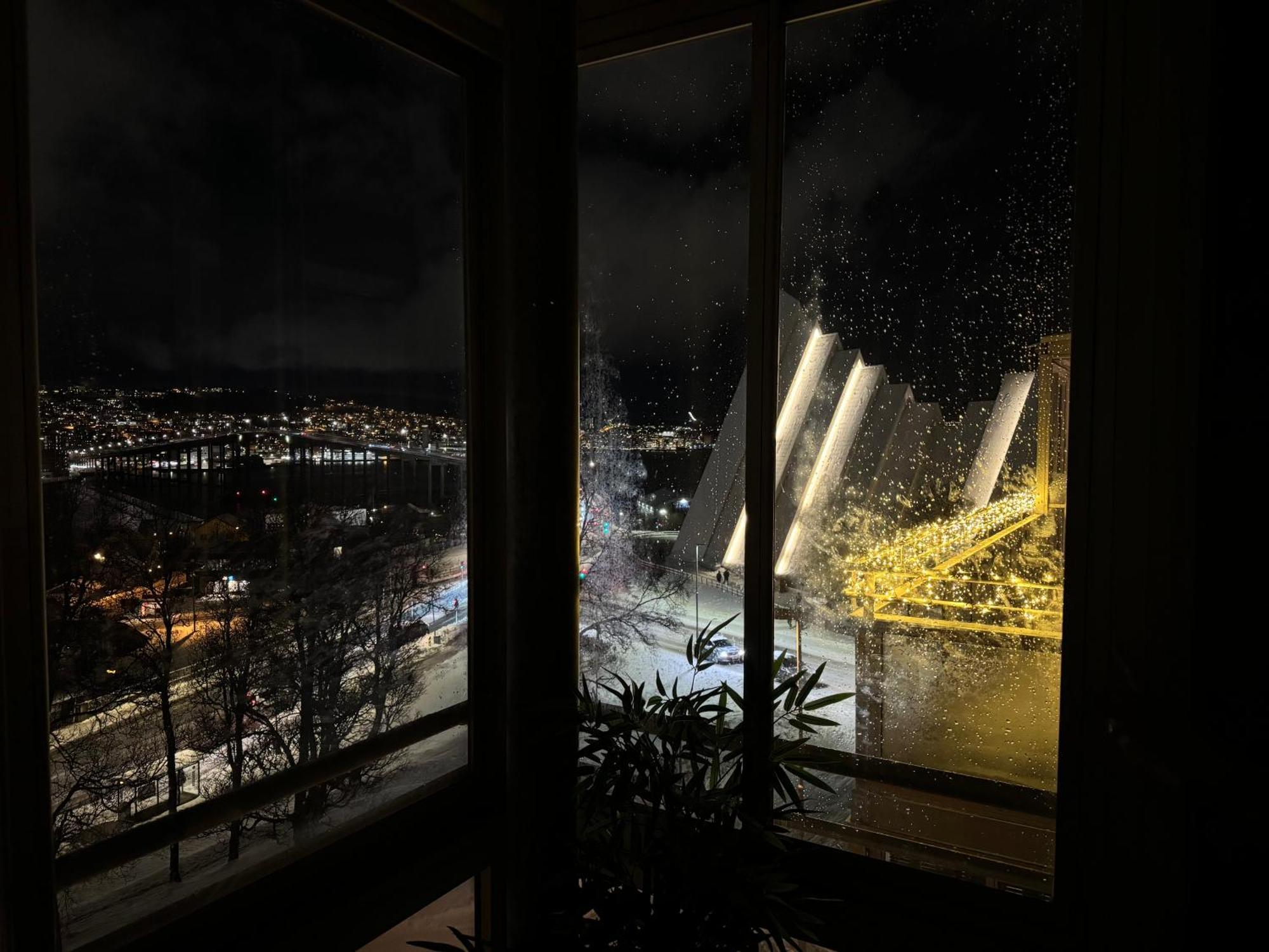 Close To Major Attractions Apartment